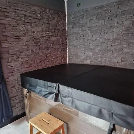 Avec Jacuzzi Privatif Lägenhet *